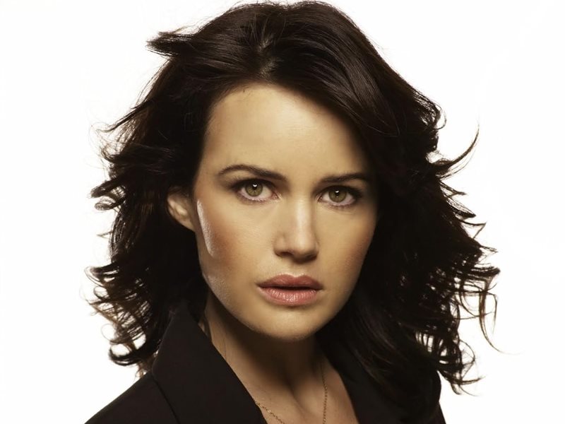 Carla Gugino