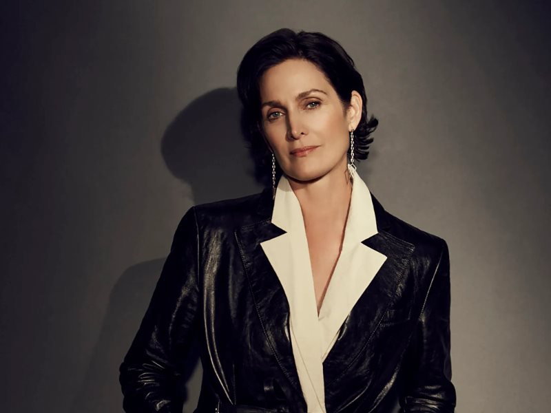 Carrie-Anne Moss
