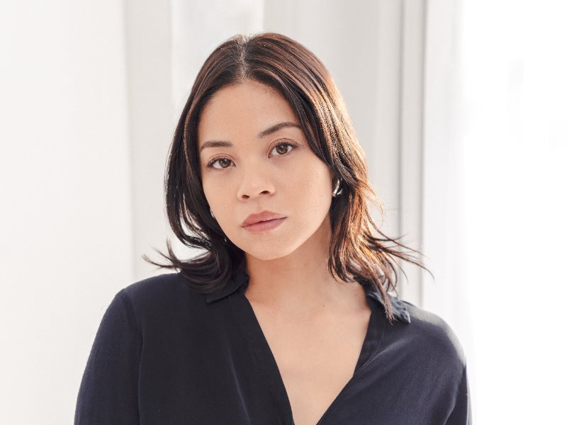 Eva Noblezada